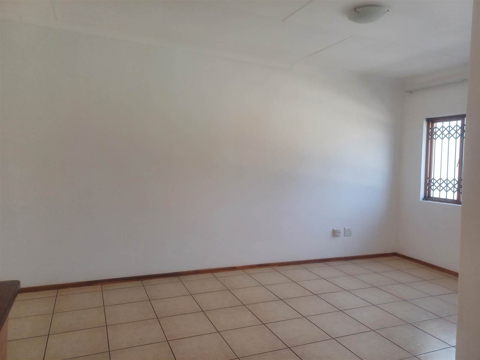 2 Bed Apartment in Hesteapark photo number 21