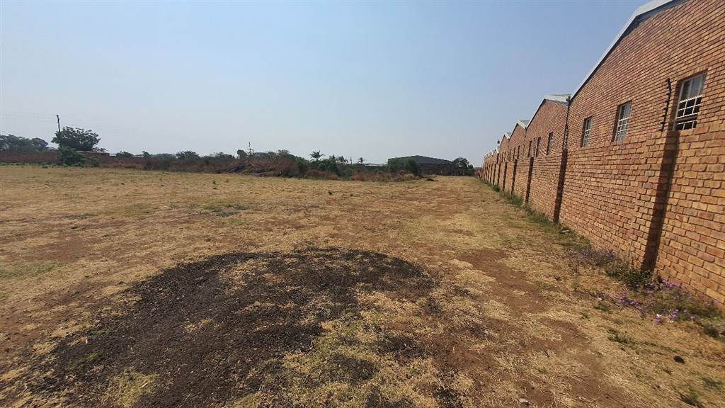 1 ha Land available in Derdepoort photo number 17