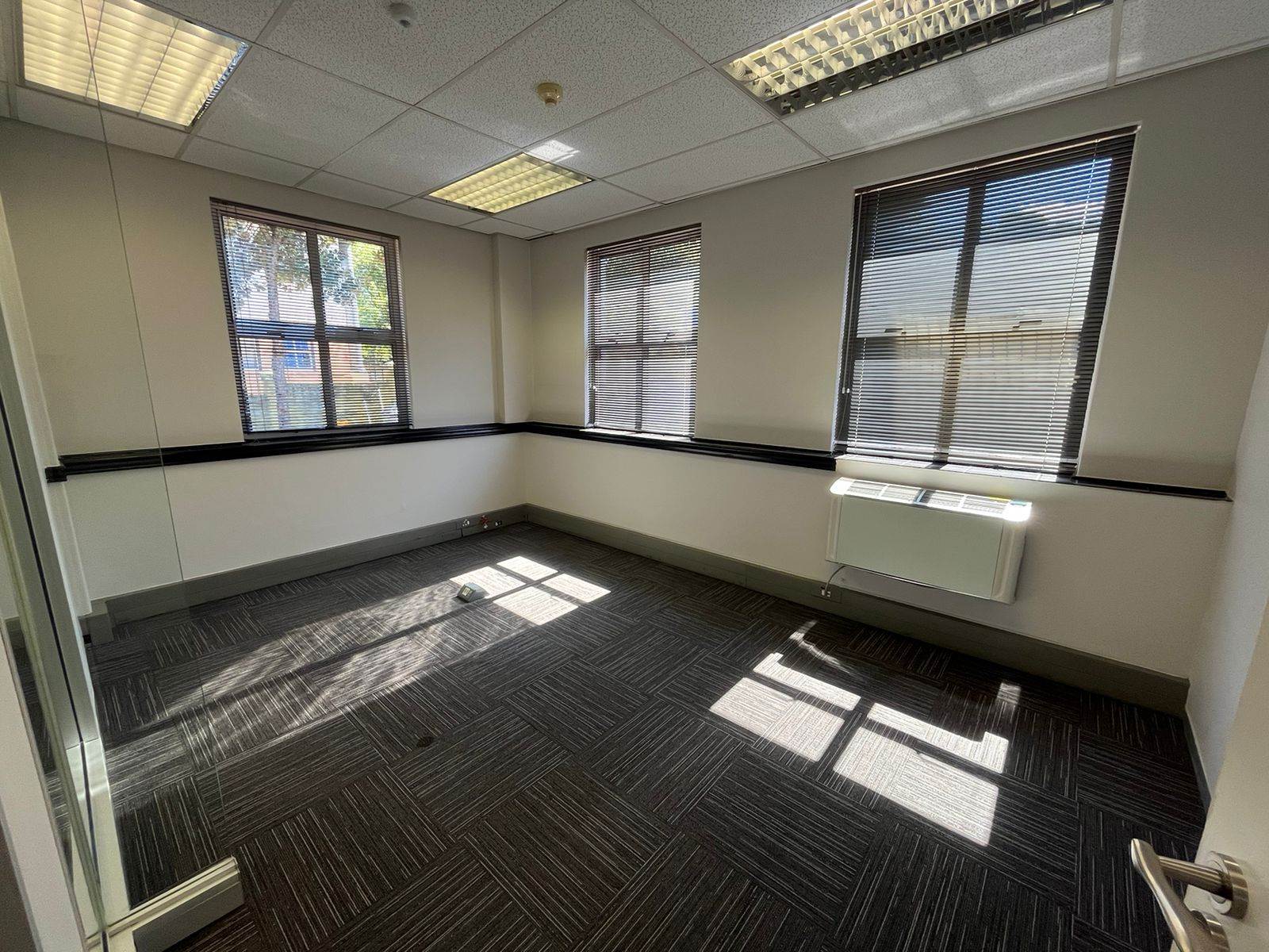 559  m² Commercial space in Sandown photo number 20
