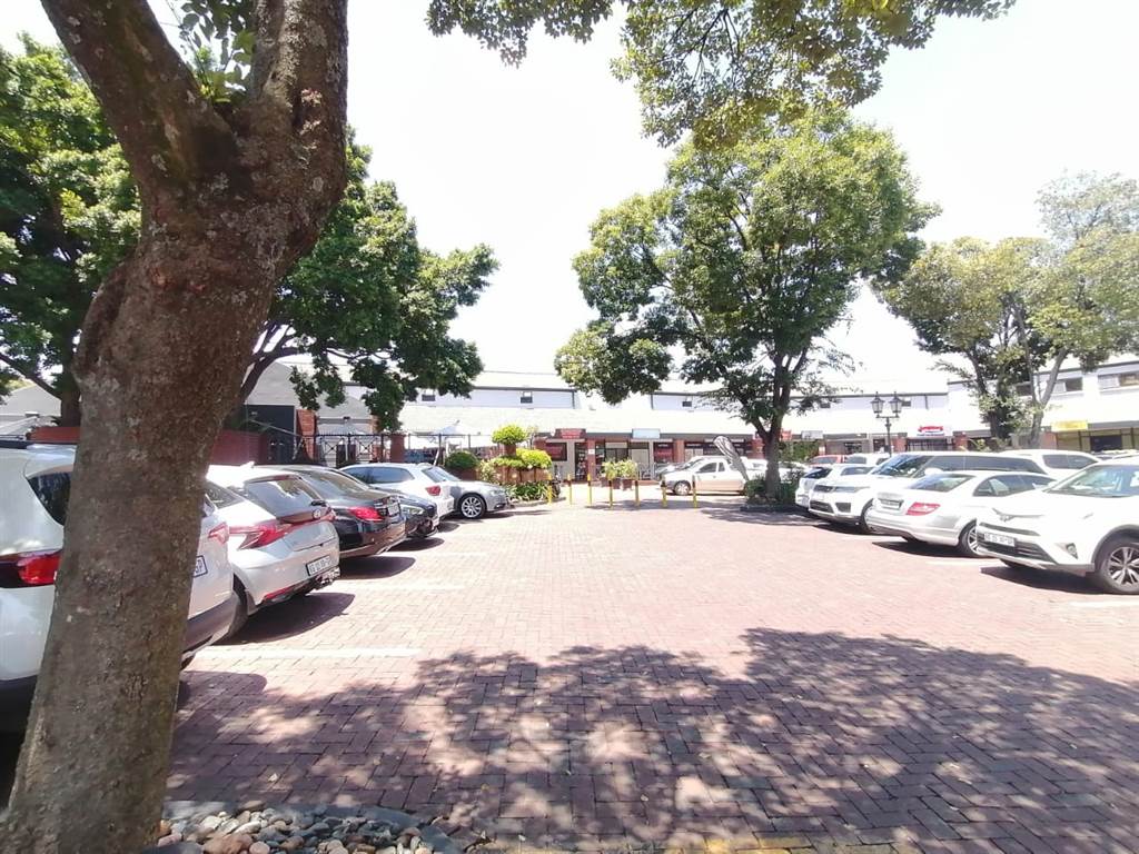 12718  m² Retail Space in Woodmead photo number 3