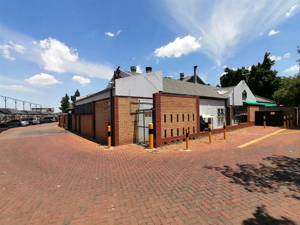 12718  m² Retail Space in Woodmead photo number 8