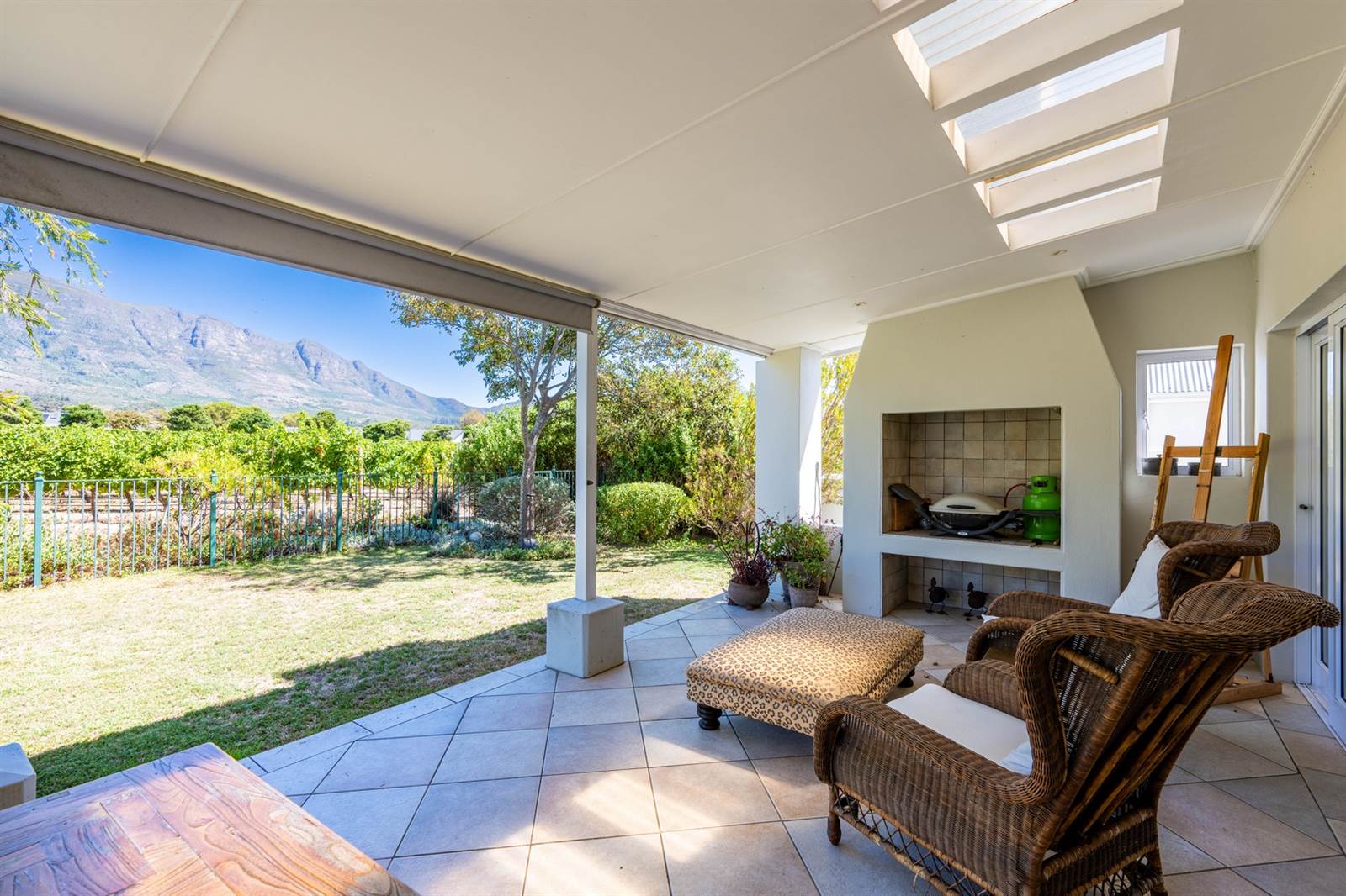 4 Bed House in Steenberg Golf Estate photo number 10