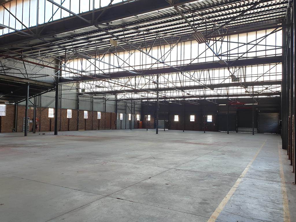 2555  m² Industrial space in Isando photo number 1