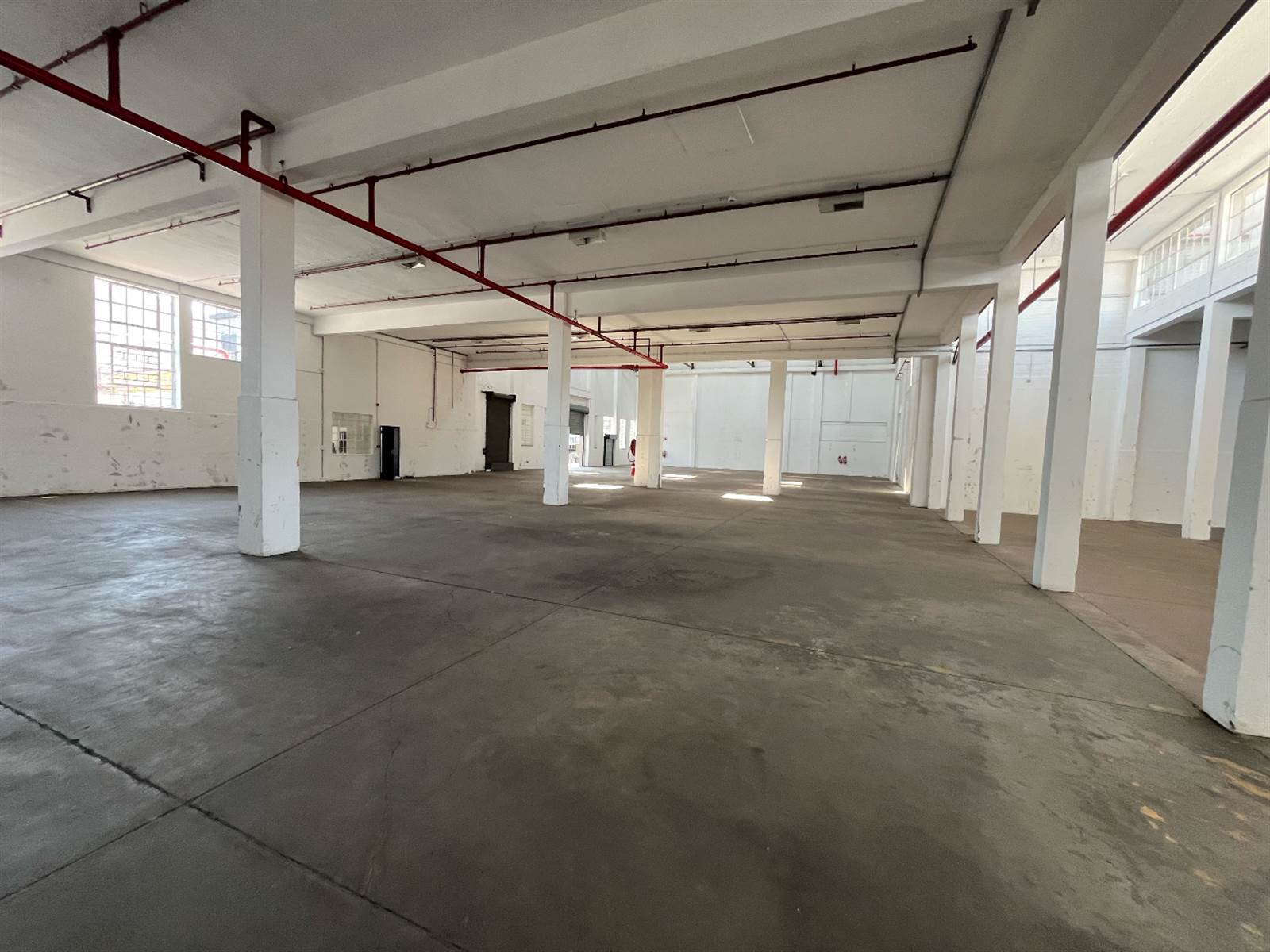 1369  m² Commercial space in Benoni South photo number 9