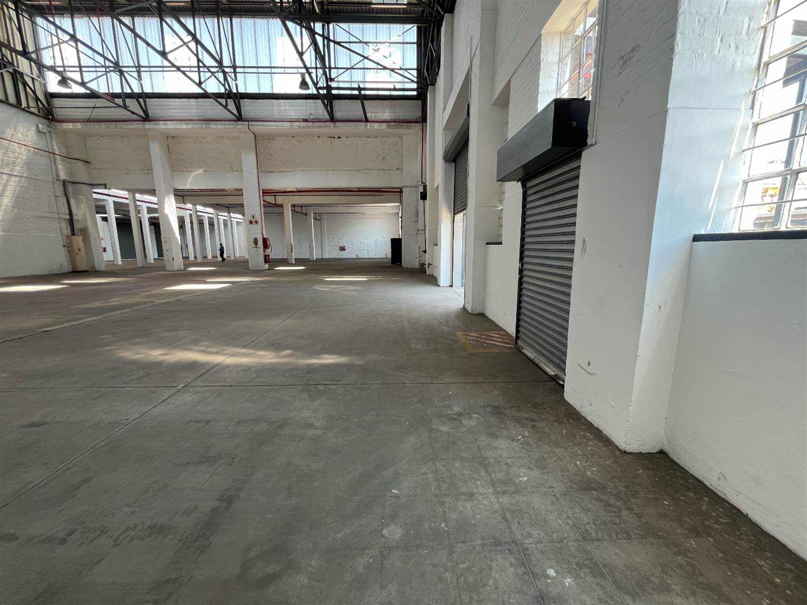 1369  m² Commercial space in Benoni South photo number 10