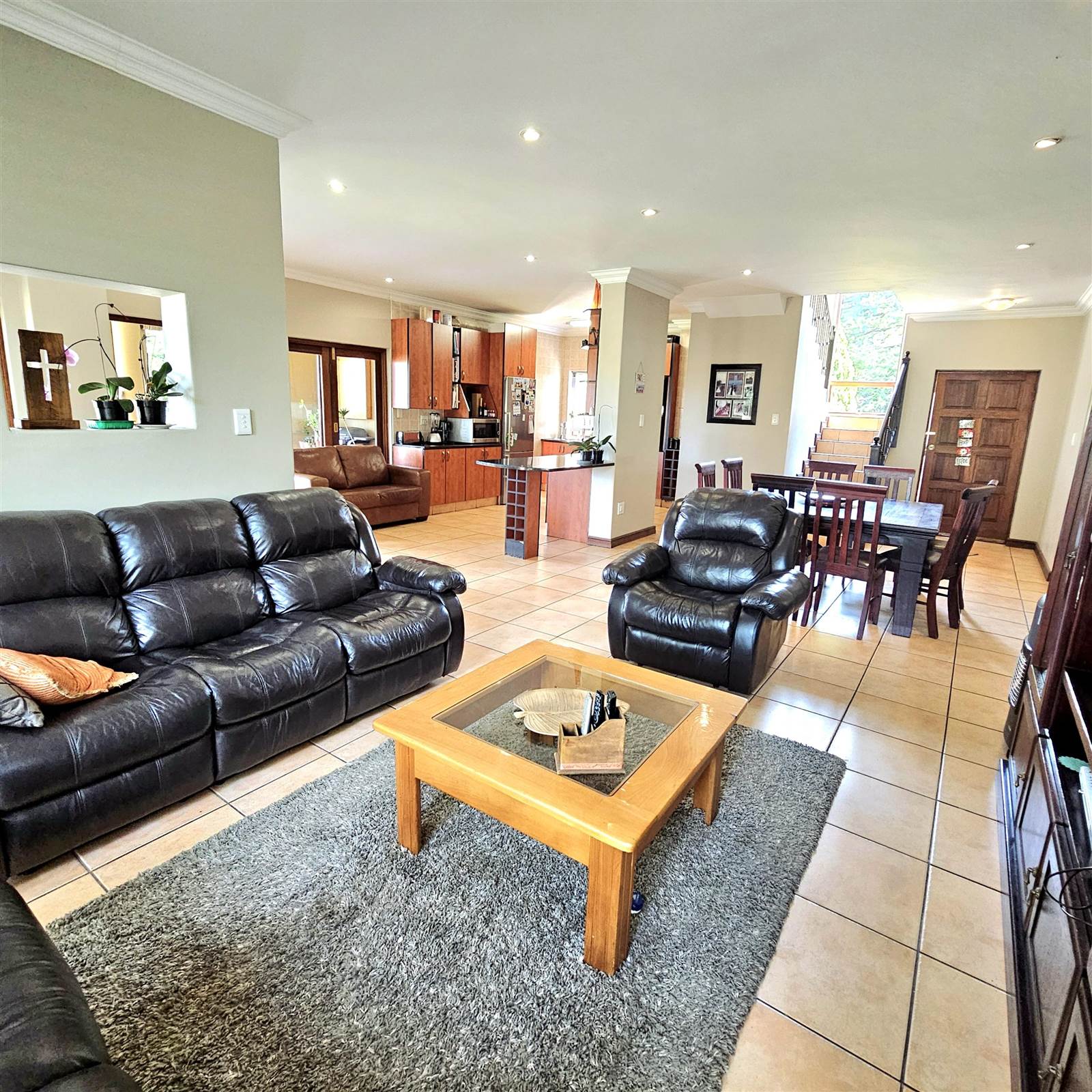 4 Bed House in Highveld photo number 10