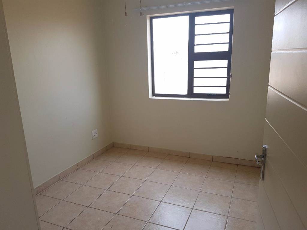 2 Bed House in Kathu photo number 7