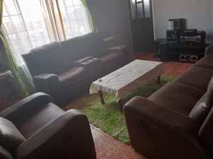 2 Bed Apartment in Newlands East