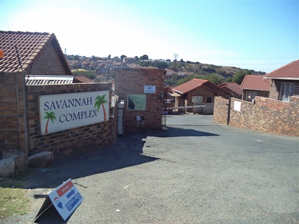 3 Bedroom Townhouse 3 Bedroom Townhouse