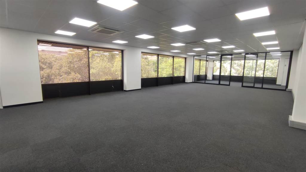 532  m² Commercial space in Bedfordview photo number 10
