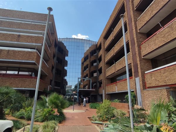 532  m² Commercial space in Bedfordview