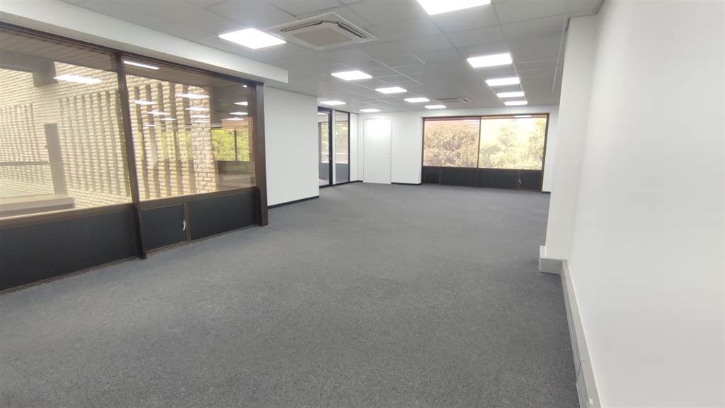 532  m² Commercial space in Bedfordview photo number 6