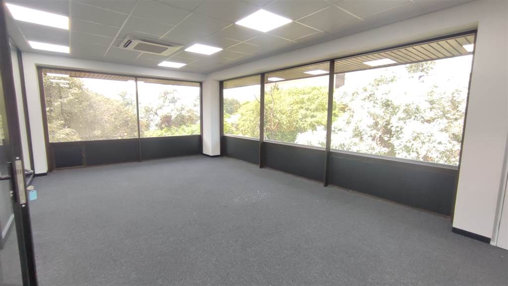532  m² Commercial space in Bedfordview photo number 13