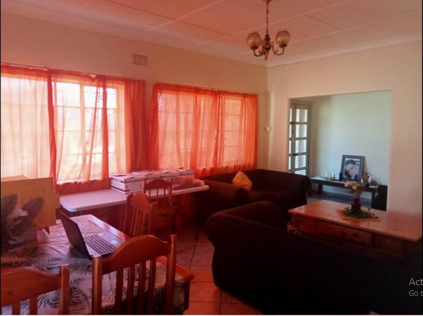 3 Bed House in Germiston Central photo number 8