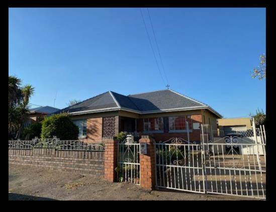 3 Bed House in Germiston Central photo number 4