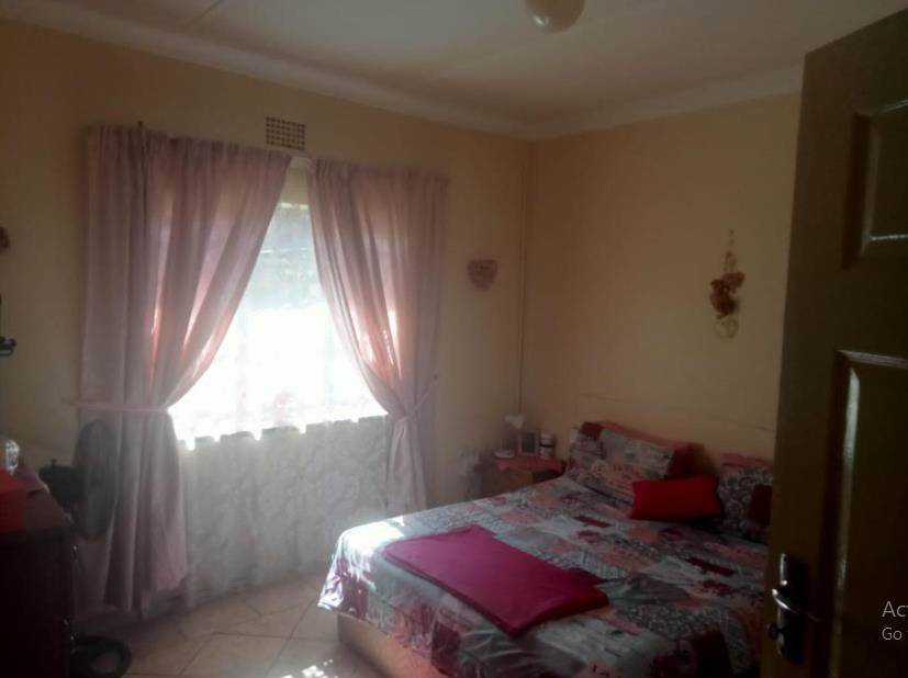 3 Bed House in Germiston Central photo number 20