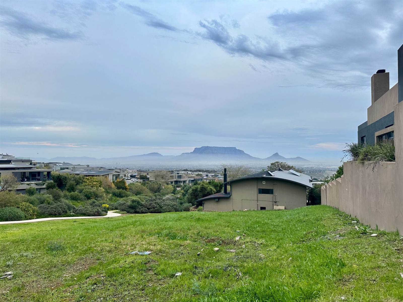 844 m² Land available in Plattekloof photo number 2