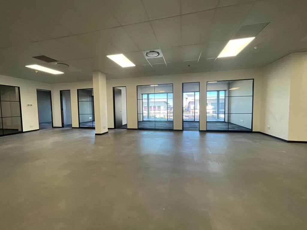 1095  m² Commercial space in Century City photo number 8