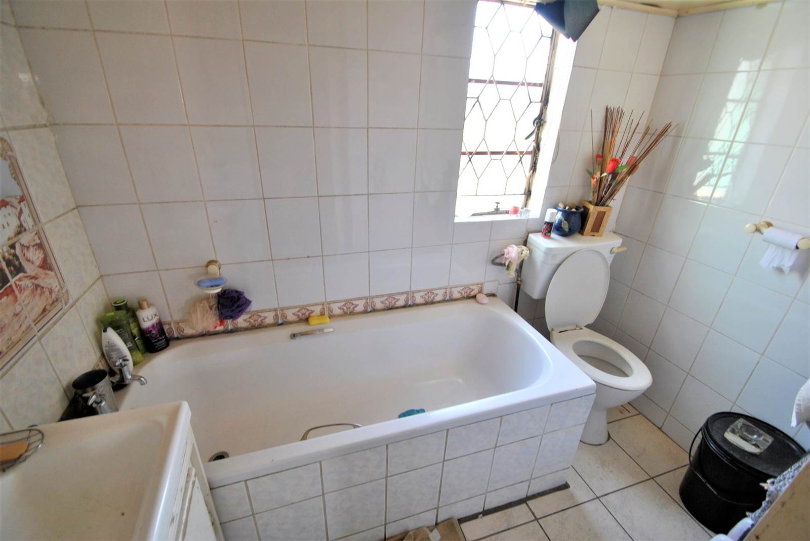 13 Bed House in Turffontein photo number 5