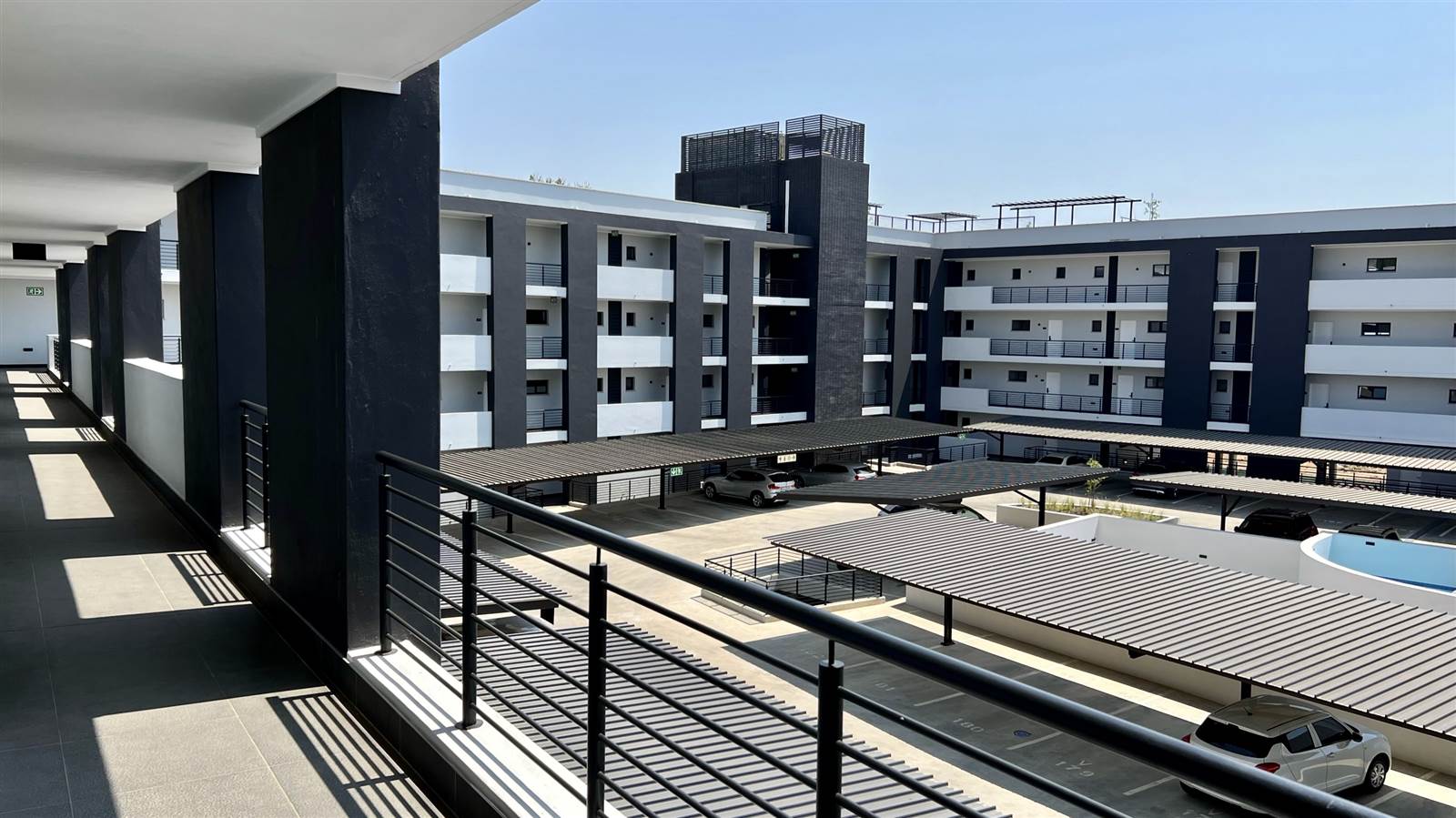2 Bed Apartment in Waterkloof photo number 23