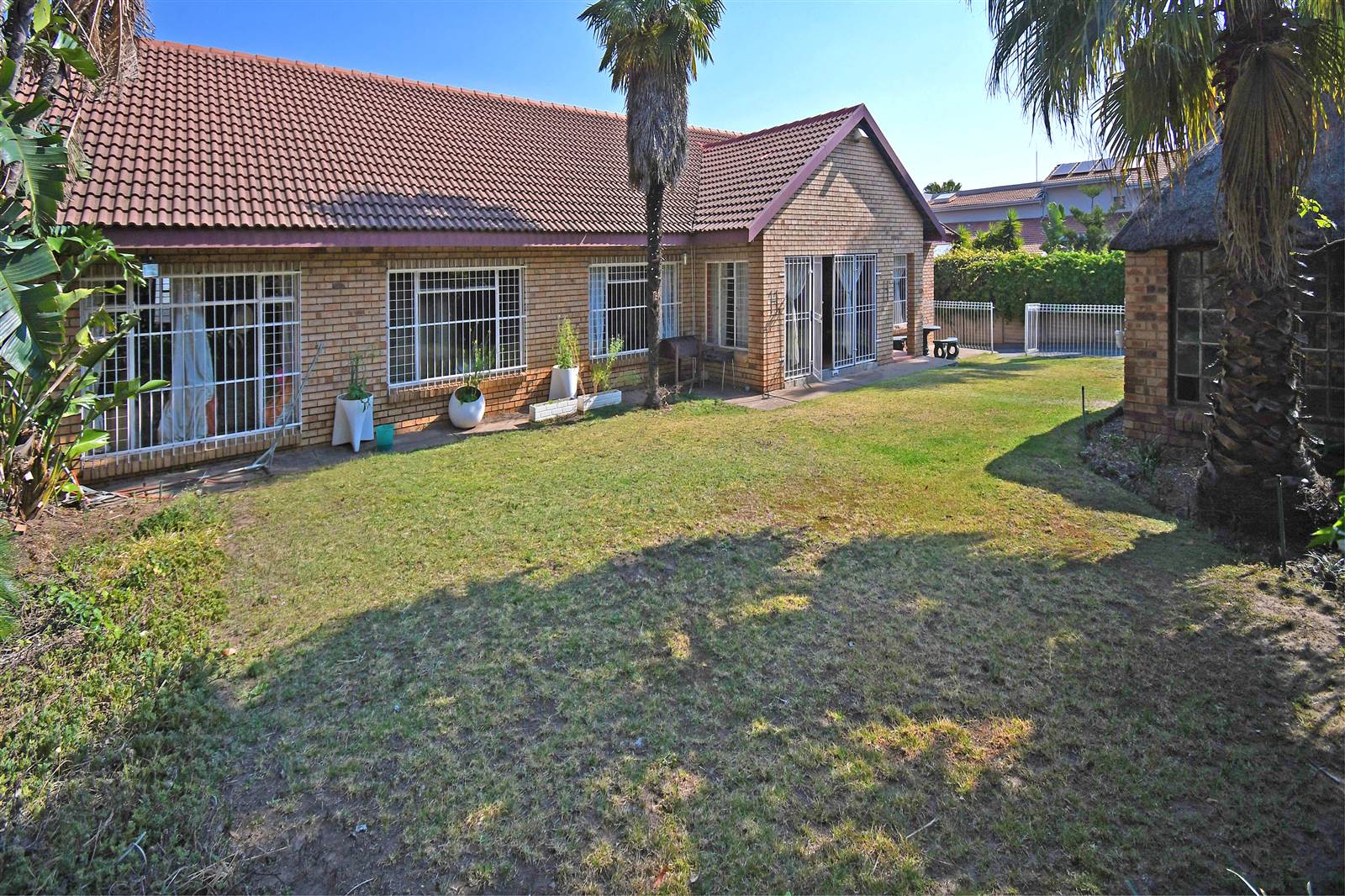 4 Bed House in Sunninghill photo number 2