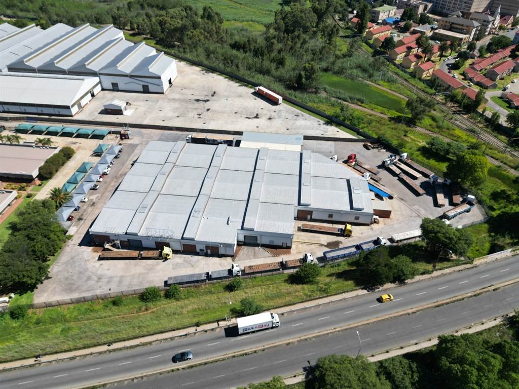 34878  m² Industrial space in Elandsfontein AH photo number 2