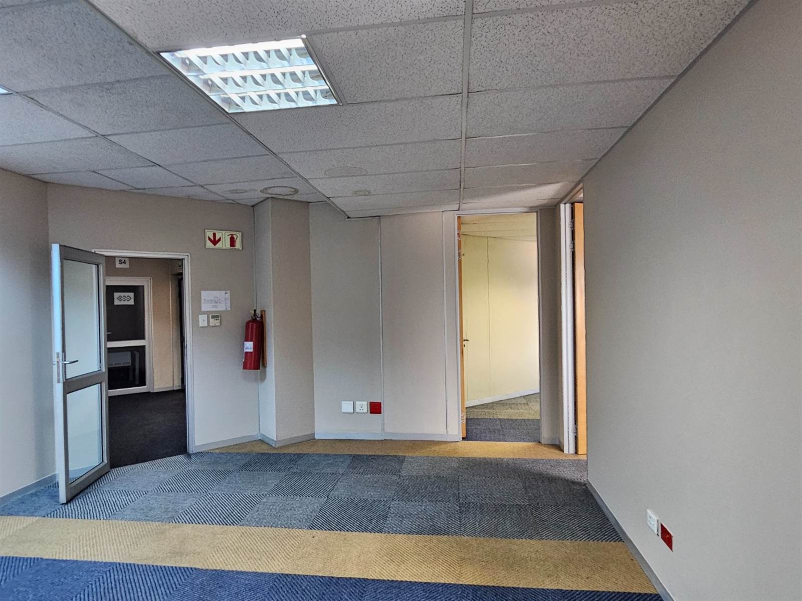 108  m² Commercial space in Woodmead photo number 13
