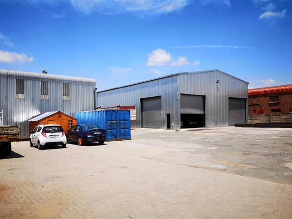 650  m² Industrial space in Alrode