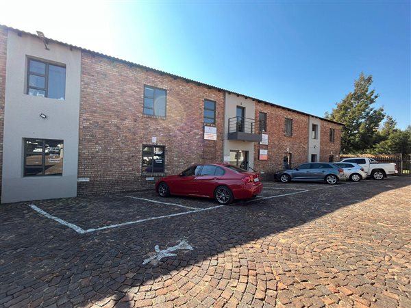 45  m² Commercial space in Bedfordview