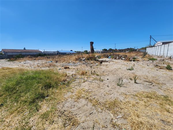 3072 m² Land available in Ravensmead