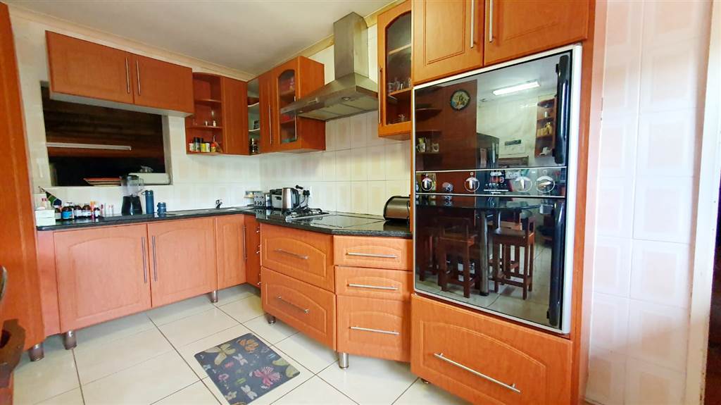 6 Bed House in Kwambonambi photo number 6
