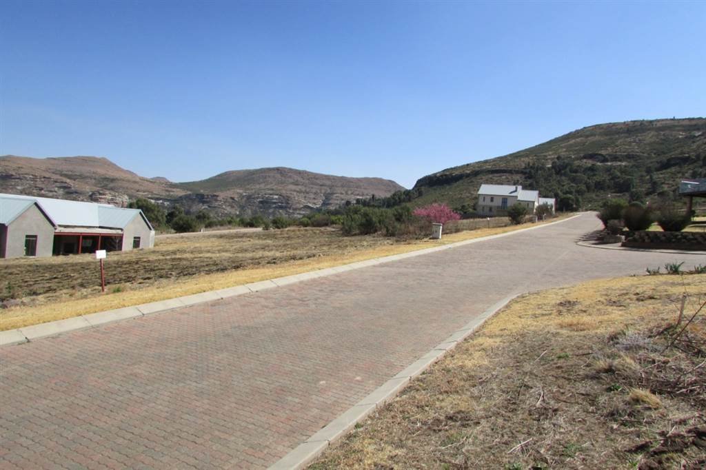 1400 m² Land available in Clarens Mountain Estate photo number 4