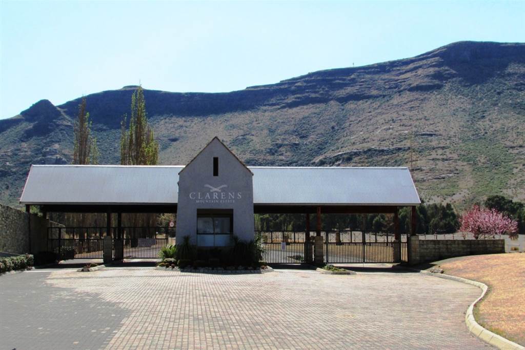 1400 m² Land available in Clarens Mountain Estate photo number 12