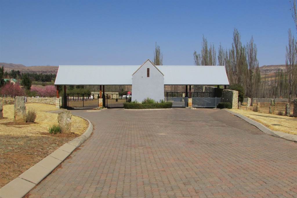 1400 m² Land available in Clarens Mountain Estate photo number 11