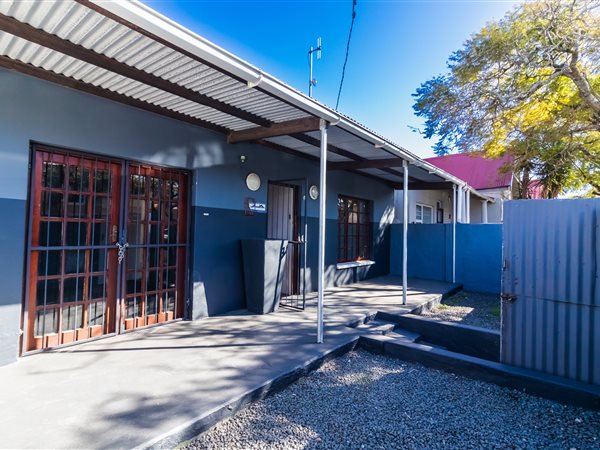 307 m² Office Space 307 m² Office Space