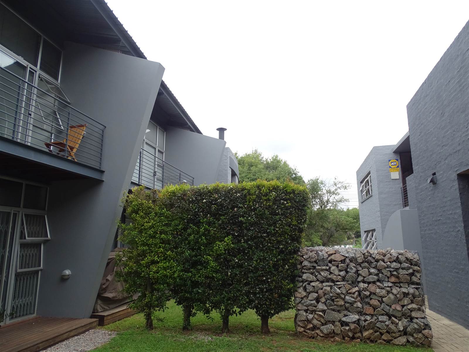 1 Bed Apartment in Craighall photo number 29