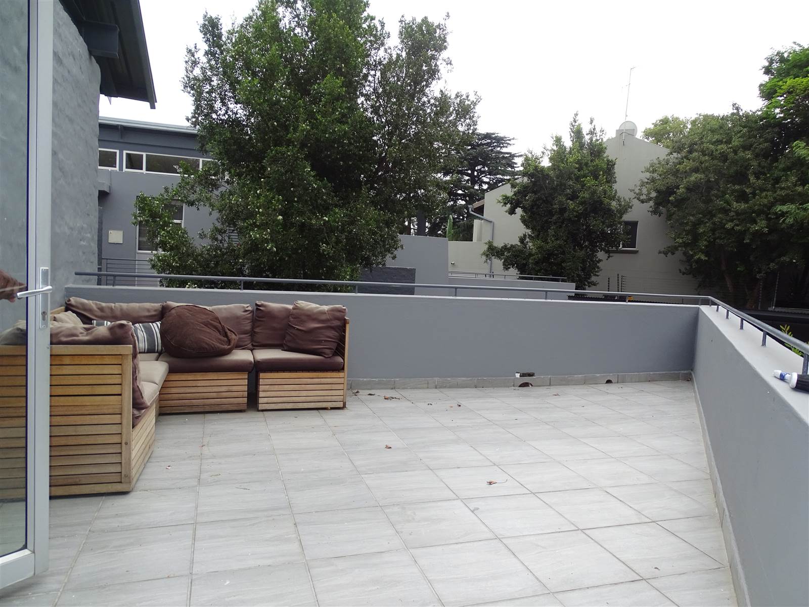 1 Bed Apartment in Craighall photo number 22