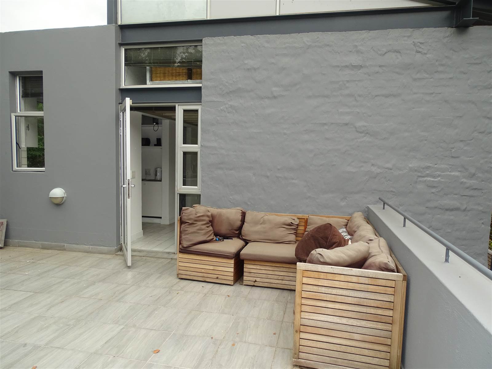 1 Bed Apartment in Craighall photo number 24