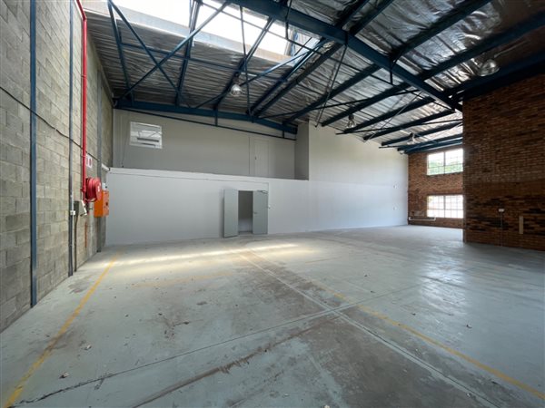 399  m² Commercial space