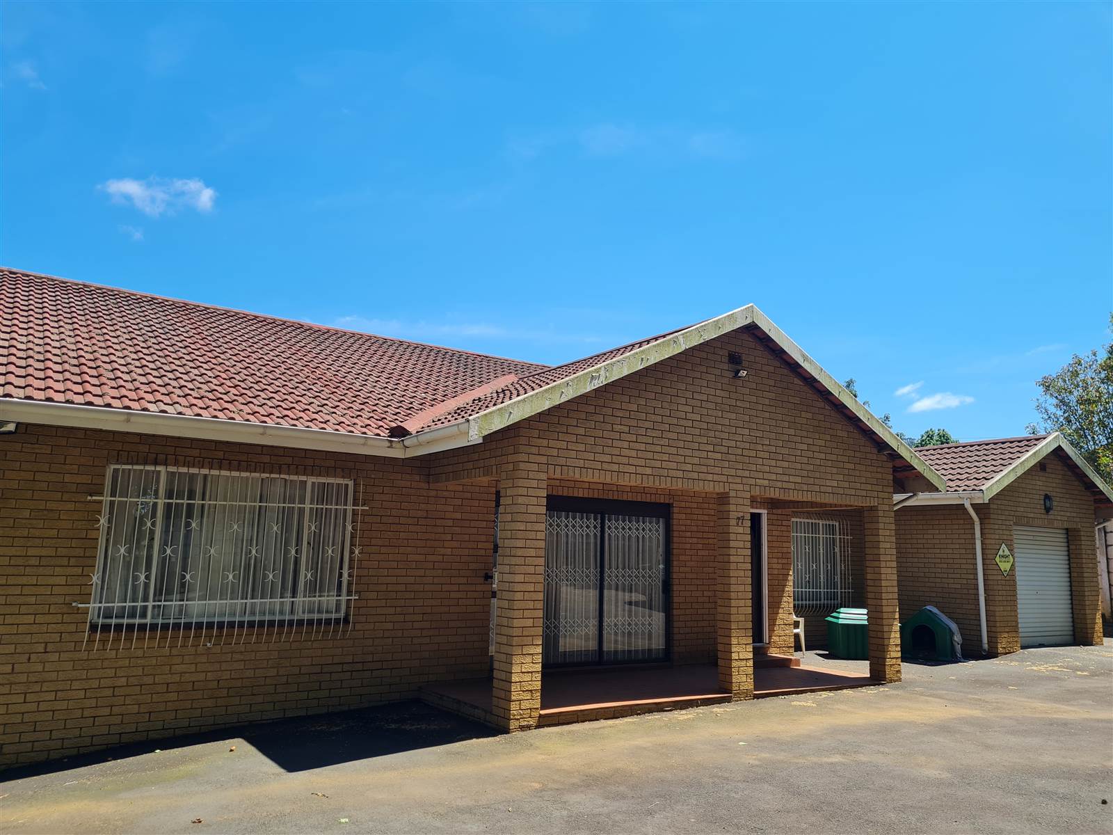 3 Bed House in Howick photo number 1