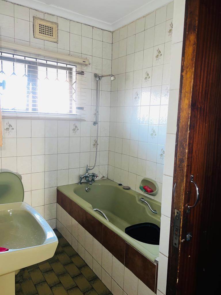 4 Bed House in Umlazi photo number 20