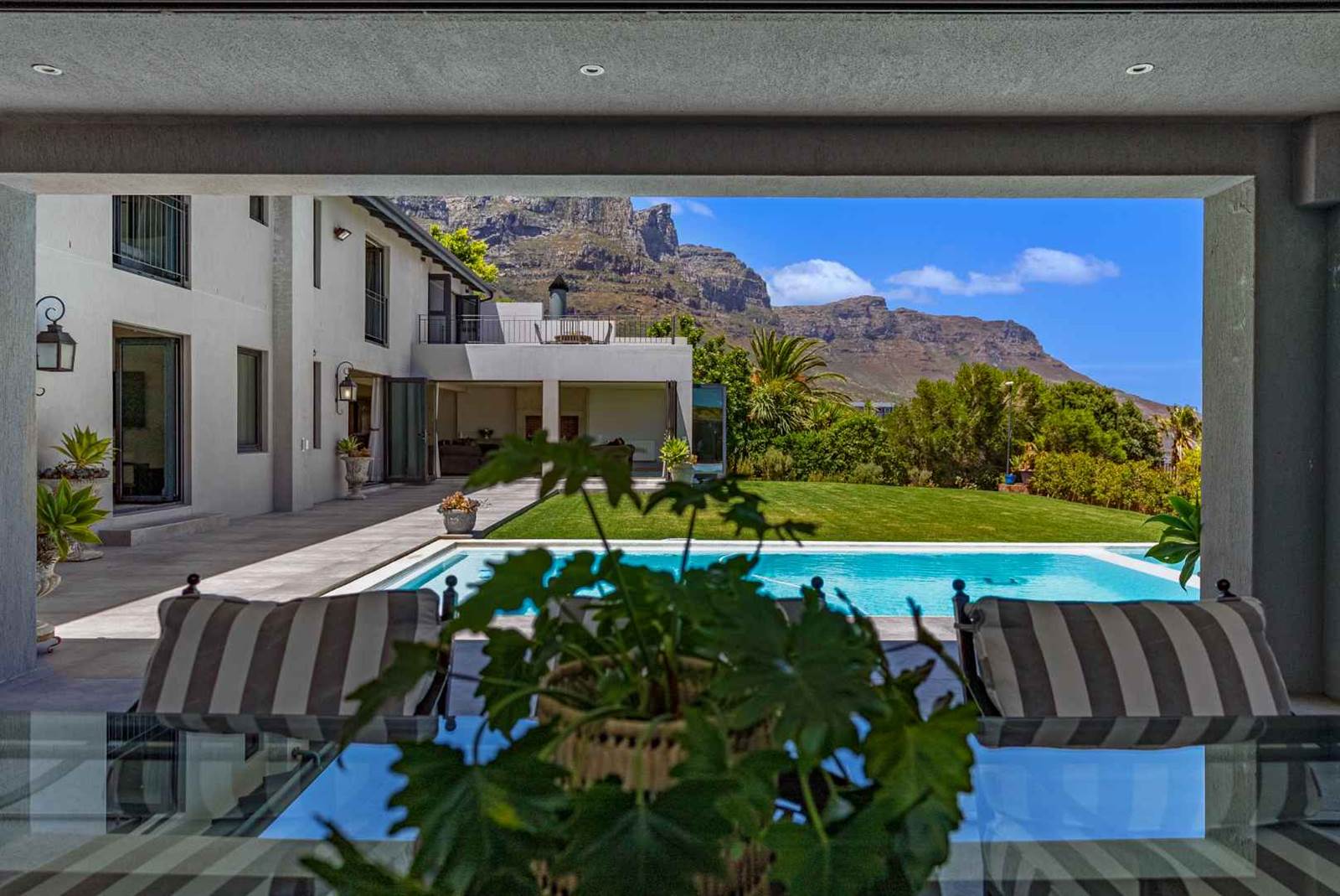 5 Bed House in Camps Bay photo number 2