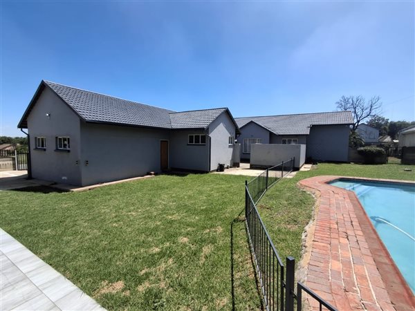 5 Bedroom House