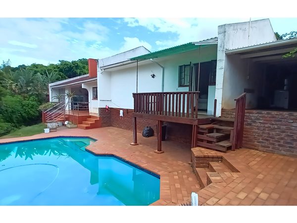4 Bedroom House 4 Bedroom House