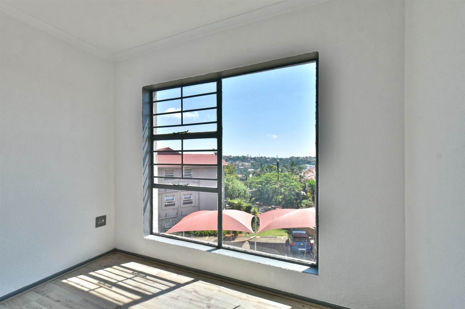 2 Bed Apartment in Bassonia photo number 18