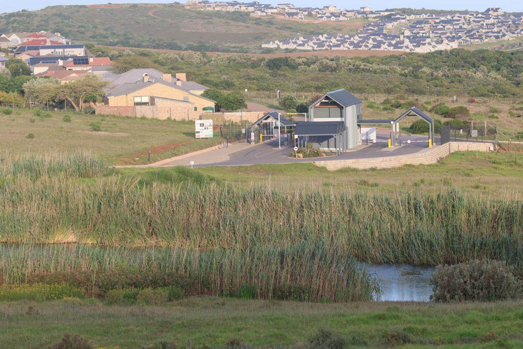 1504 m² Land available in Hartenbos photo number 1