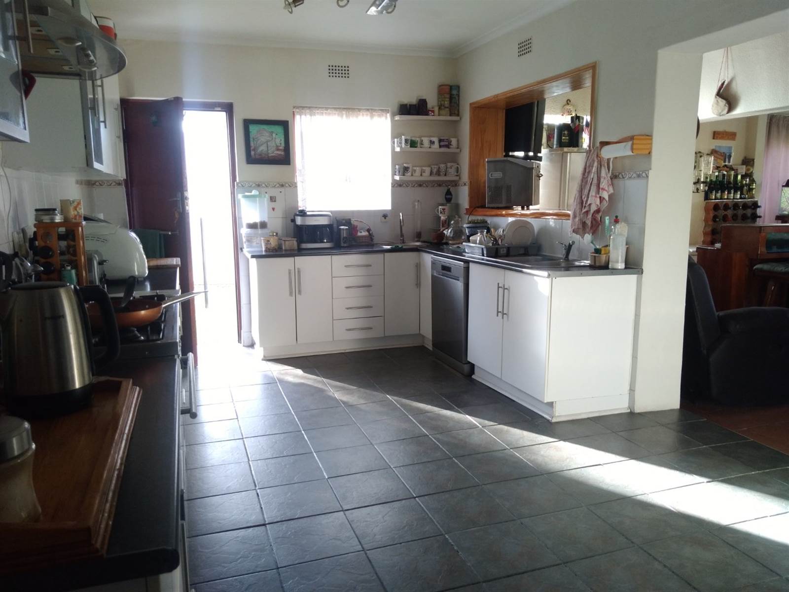 3 Bed House in Duynefontein photo number 10