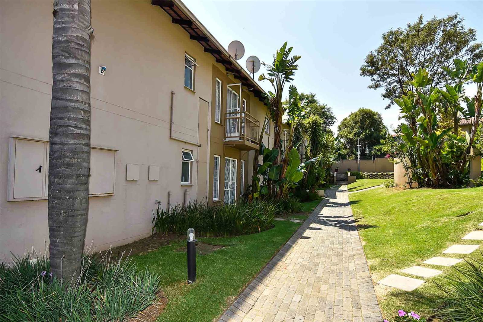 3 Bed Apartment in Radiokop photo number 15
