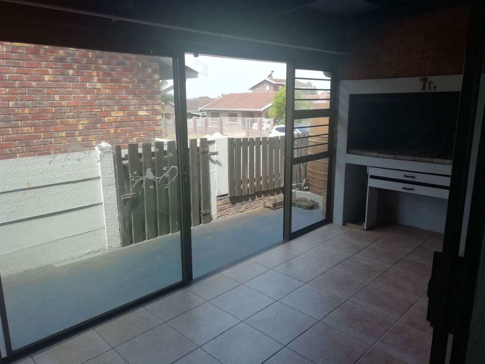 3 Bed Townhouse in Jeffreys Bay photo number 10