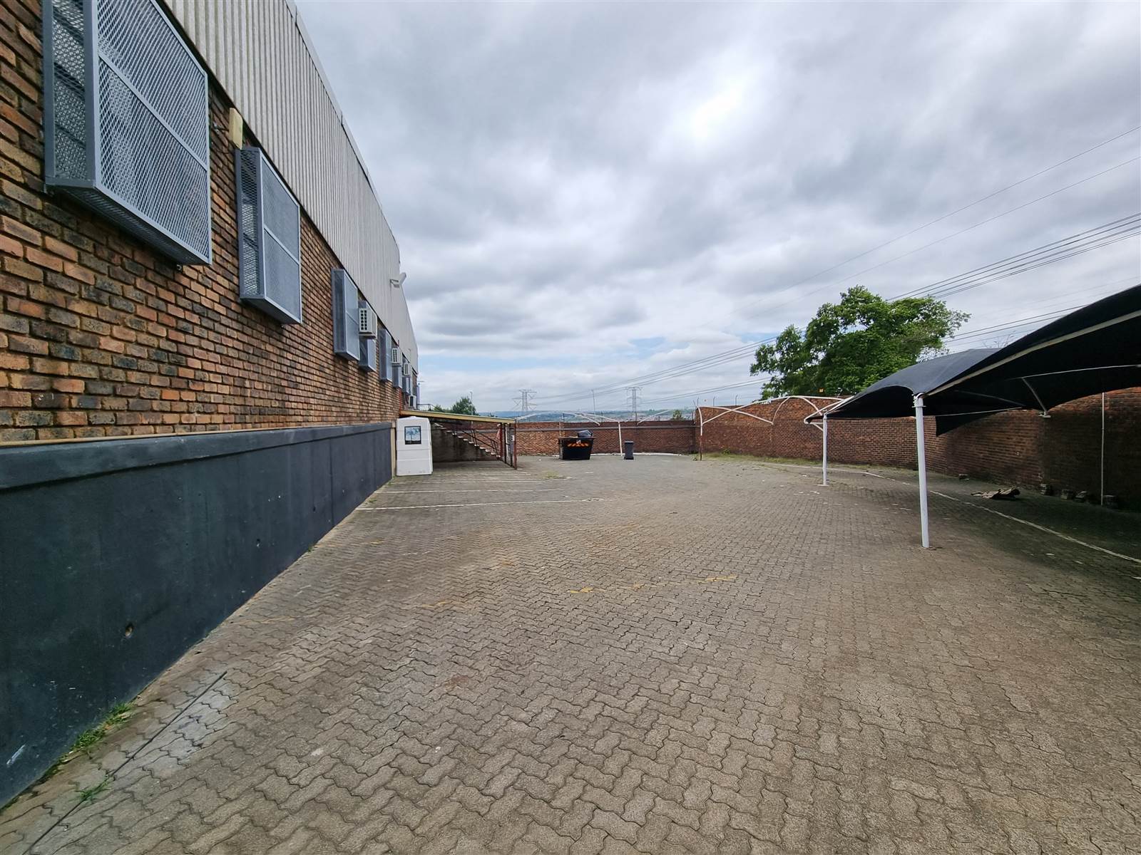 3428  m² Industrial space in Eastgate photo number 11